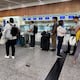 Tengo un vuelo en la madrugada: ¿Cómo llegar al aeropuerto de Guayaquil o Quito durante el toque de queda?