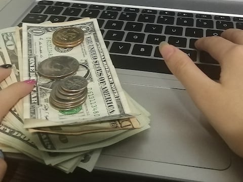 Pago retroactivo o alza salarial según inflación, alternativas de empresas a la espera de que se defina si habrá o no ajuste en tablas sectoriales del 2026