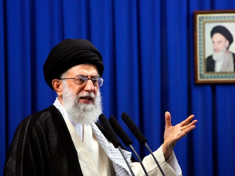 Alí Jameneí, el líder supremo iraní que acaparó el poder en el país desde 1989