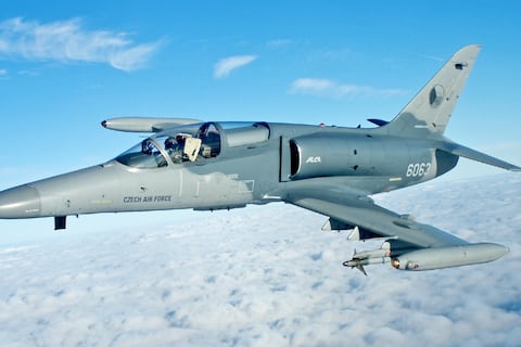 Modestos aviones checos podrían cambiar la guerra en Ucrania: están diseñados para cazar drones rusos