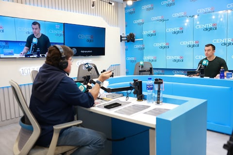 El presidente Daniel Noboa lanzó sus pullas contra personajes políticos en entrevista con radio Centro