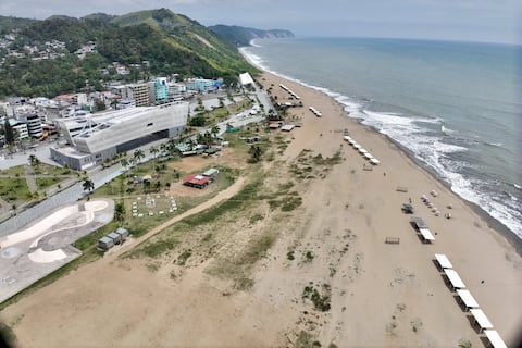 Alarmas del ECU911 y Autoridad Portuaria de Esmeraldas están activadas por alerta de posible tsunami