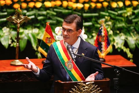 Asesor de Rodrigo Paz dice que su Gobierno quitará parcialmente subsidio a combustibles en Bolivia