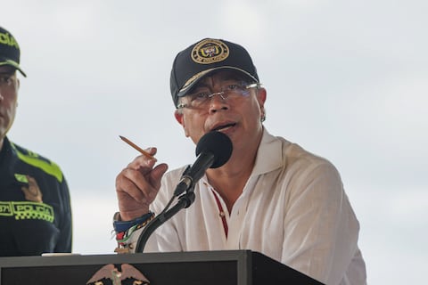 Gustavo Petro propone a Ecuador capacitación para reforzar controles y evitar que ‘banqueros recojan dineros del narcotráfico’