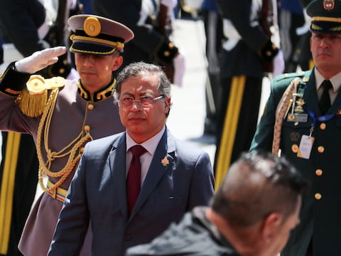 Investigación revela datos de la estancia en Manta de Gustavo Petro, quien asegura que no hubo “movimientos extraños”