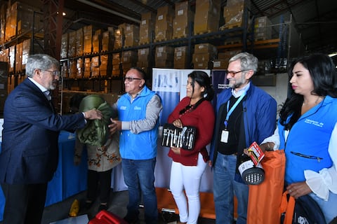 Para atender a comunidades alejadas, el Gobierno recibió donación de equipos médicos de la OMS