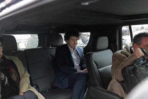 Sam Bankman-Fried, el exrey de las criptomonedas enfrenta hasta 110 años de cárcel por fraude en Estados Unidos