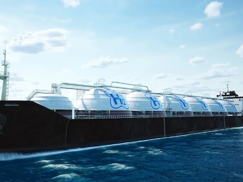 Científicos británicos le dicen adiós al diésel: crean un motor que funciona con agua de mar