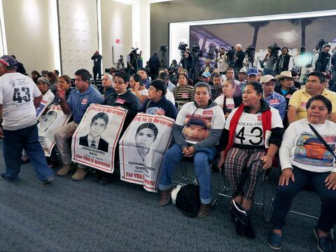 Comisión de la Verdad investigará desaparición de 43 estudiantes en México