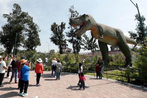 Dos versiones científicas explican la desaparición de los dinosaurios