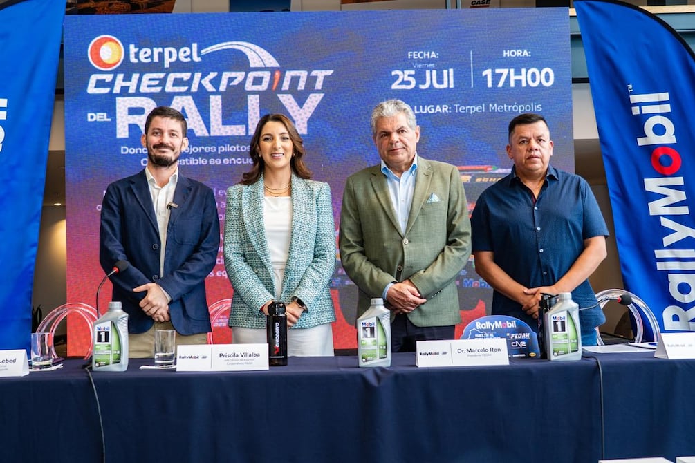 Guayaquil da la partida oficial al RallyMobil Vuelta al Ecuador 2025