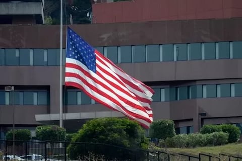Estados Unidos evalúa la reapertura de su embajada en Caracas, cerrada desde el 2019