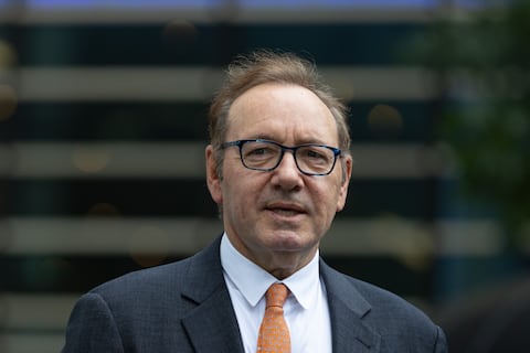 Kevin Spacey desmiente que esté ‘en la calle’: He estado viviendo en hoteles y Airbnb, yendo donde hay trabajo