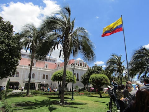 Ecuador confirma que dialogo con Colombia en la CAN se mantiene