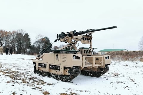 Robot asistido por IA cambia la estrategia de combate en el campo de guerra: resistió a las tropas rusas durante 45 días