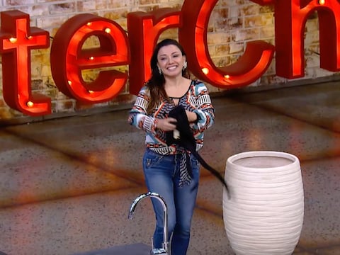 ‘MasterChef Celebrity Ecuador 3′: Fer Guevara sube al balcón y se salva de eliminación