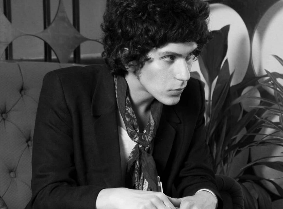 El artista quiteño Irving Ramó presenta una exposición de arte que ...