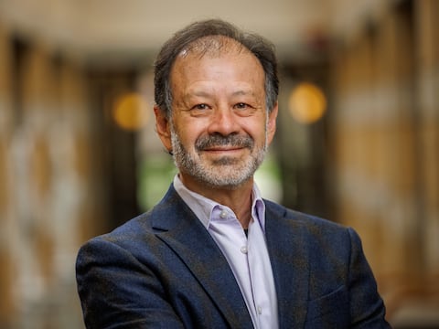 Augusto de la Torre: Si la recompra de bonos sale bien, Ecuador puede empezar a depender menos de los multilaterales