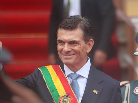 Rodrigo Paz asume presidencia de Bolivia y promete fin al aislamiento tras 20 años de socialismo