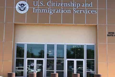 EE.UU. detiene todas las decisiones de asilo tras el tiroteo en Washington