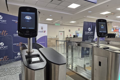 E-Gates en aeropuerto de Quito: estos son los pasos para registrar ingreso migratorio en menos de un minuto