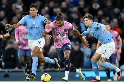 Pep Guardiola le abre las puertas de salida a uno de sus jugadores históricos en el Manchester City