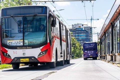 Quito ajusta servicios y transporte por toque de queda: conozca los horarios de funcionamiento
