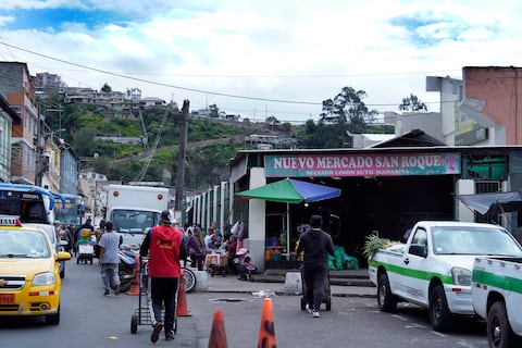 Antisociales usan obstáculos en San Roque para asaltar a transportes públicos y privados en las vías