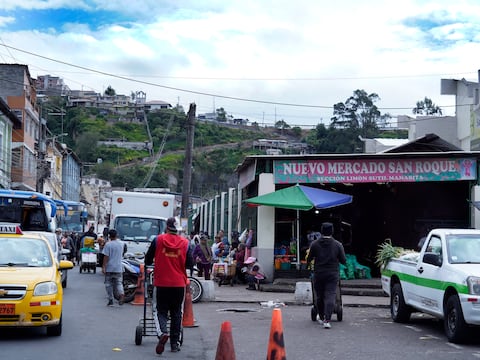 Antisociales usan obstáculos en San Roque para asaltar a transportes públicos y privados en las vías