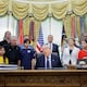 Donald Trump dice ante un grupo de niños que se ejercita ‘un minuto al día’