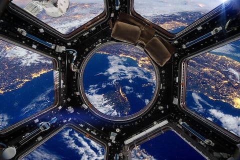 Astronautas chinos viven escenario de película de ciencia ficción: confirman bacteria alienígena en la estación Tiangong