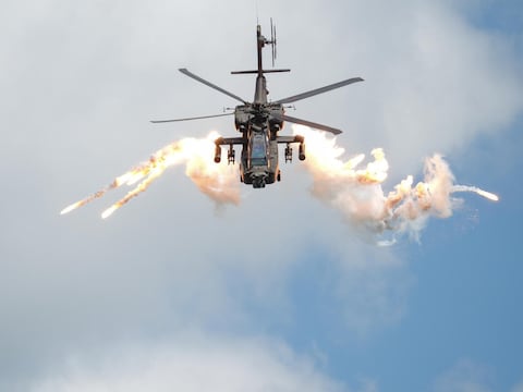 Estados Unidos aprueba venta a Israel de helicópteros Apache en un acuerdo por valor de 3.800 millones de dólares