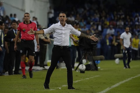 Vicente Sánchez pide calma tras el empate de Emelec: ‘Vamos un día a la vez, hay que estar tranquilos’