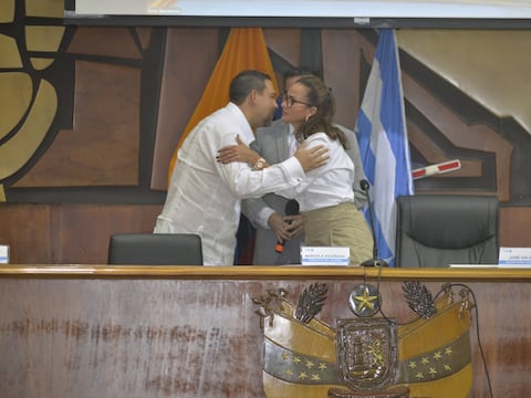 Rafael Correa anuncia expulsión de autoridades elegidas por la RC que votaron por Carlos Encalada como viceprefecto del Guayas