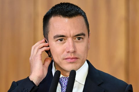 Daniel Noboa asegura que la tasa del 30 % a las importaciones desde Colombia servirá para financiar la seguridad