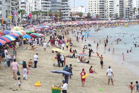 Feriados 2026: un mes con dos asuetos en 30 días, lo que traerá mayo a Ecuador