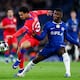 El Chelsea de Moisés Caicedo quedó eliminado de la Champions League tras caer con un marcador global de 2-8 ante el Paris Saint-Germain de Willian Pacho