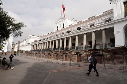 Fusiones concluirían en diciembre, cada ministerio definirá quiénes se quedan y quiénes pueden entrar a jubilación