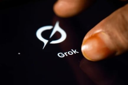 “Es un secuestro digital de tu cuerpo”: profesora denuncia abuso con imágenes creadas por Grok