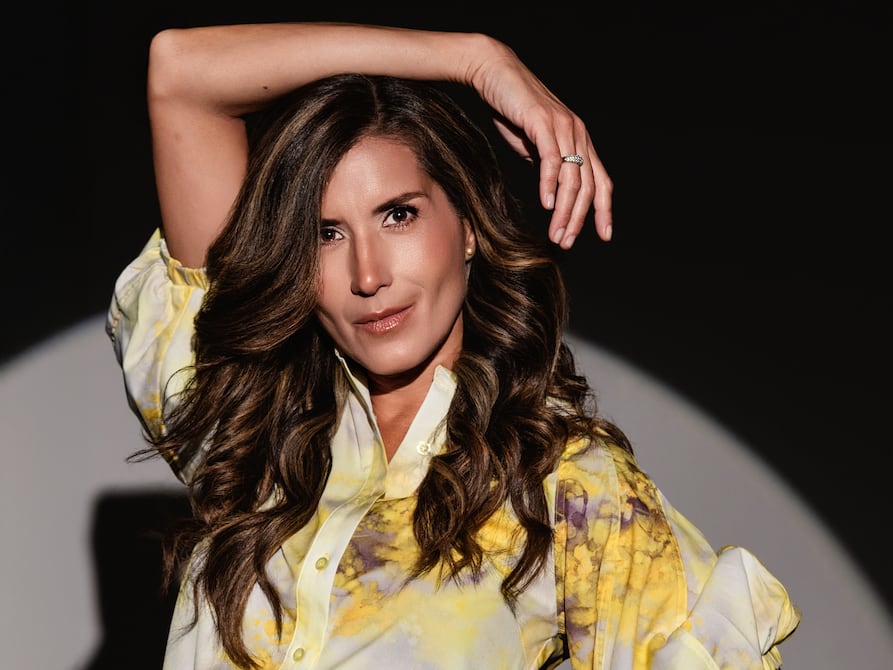 Ruth del Salto habla sobre su salida temporal de Doha: “La prioridad personal es clara, proteger a los míos”, afirma la periodista ecuatoriana