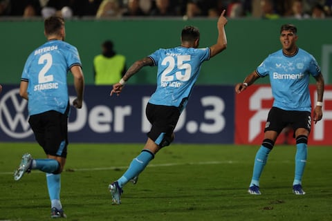 Piero Hincapié, titular en la goleada del Bayer Leverkusen para clasificar a la siguiente ronda de la Copa de Alemania