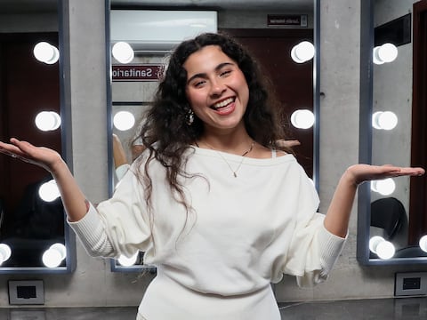 La mexicana Silvana Estrada se presenta en el programa de Jimmy Kimmel y canta ‘Dime’