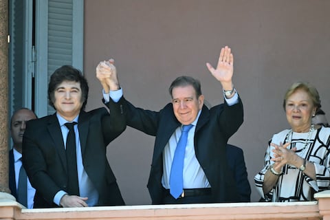 Javier Milei: “González Urrutia debería asumir, él ganó las elecciones”