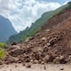Vía Girón - Pasaje cerrada por deslizamiento de tierra este sábado, 21 de marzo