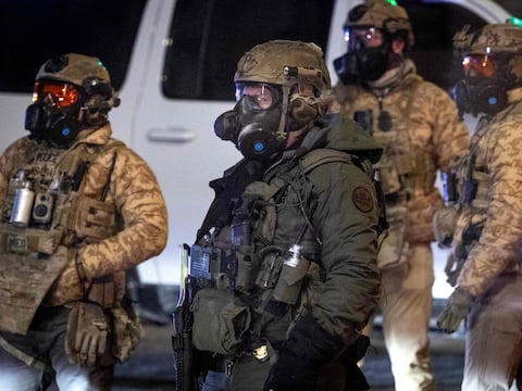 Donald Trump baja el tono y envía a su zar antiinmigración a Minesota