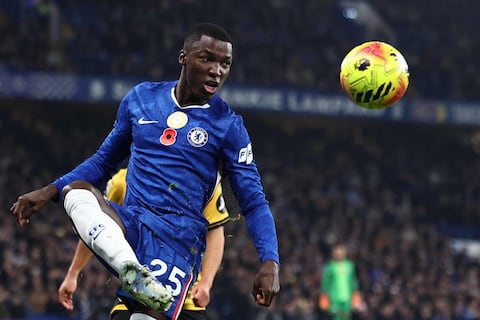 Moisés Caicedo es reconocido como el líder del mediocampo en la Premier League