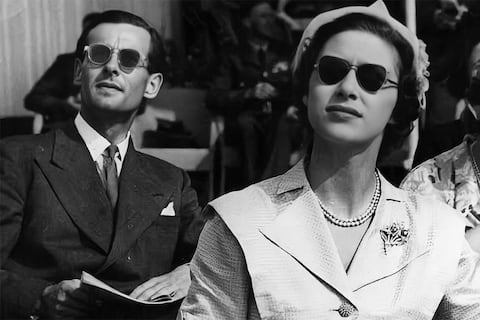 ¿Mito o realidad? Por qué la reina Isabel II no permitió que su hermana menor, la princesa Margarita se casara con el amor de su vida, Peter Townsend