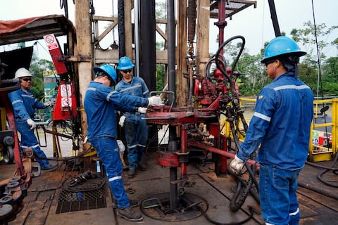 Petroecuador en rojo: 1.369 despidos y 82 % menos en inversiones para exploración y producción