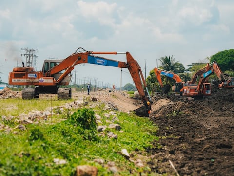 Quinto Puente: Delegados de la Cámara de la Construcción y Colegio de Ingenieros Civiles inspeccionan avances en viales a cargo de Prefectura