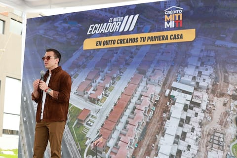 Daniel Noboa entrega viviendas Miti-Miti y suma 1.000 afiliados al Seguro Social Campesino en Quito